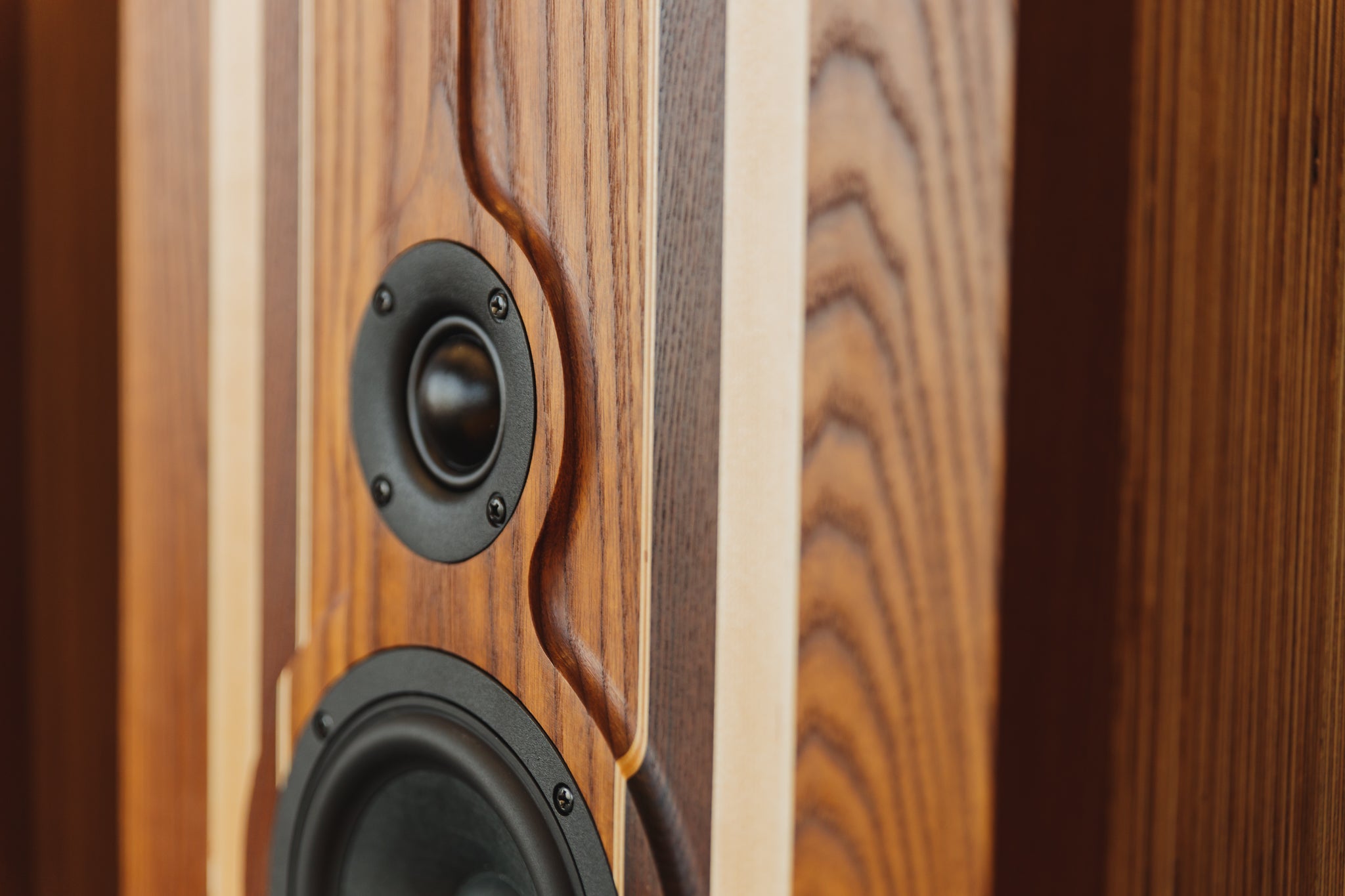 Rachel - Brown Hourglass